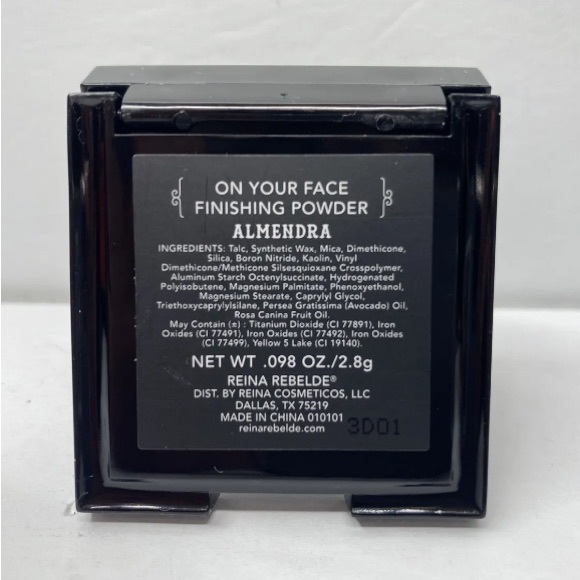 ⚫️ Reina Rebelde On Your Face Finishing Powder in ALMENDRA Travel Size - Picture 3 of 4